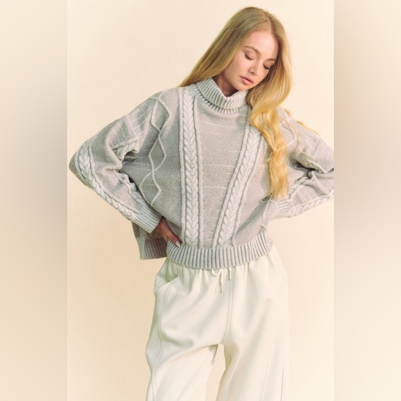 Davi & Dani Cable-Knit Turtleneck Dropped Shoulder Sweater  10010013710 - Picture 4 of 5